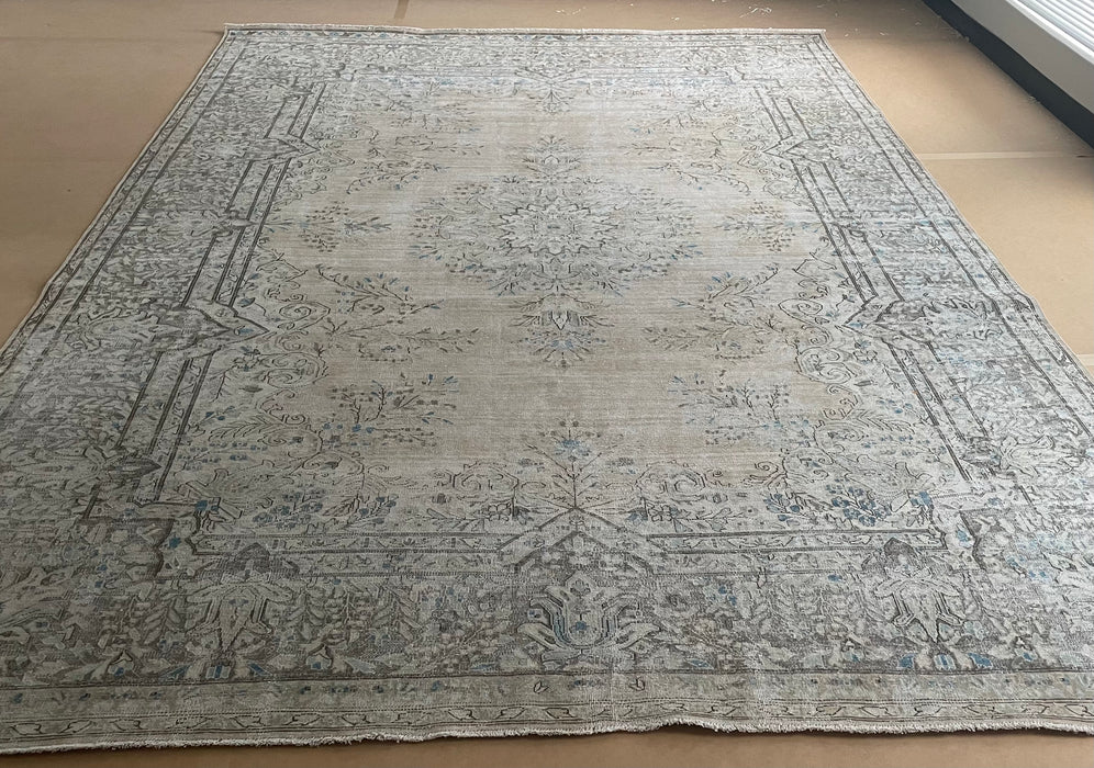 Vintage Persian Kerman Wool Rug - Beige, Chocolate, Turquoise, Teal and Aquamarine - 252 x 354cm