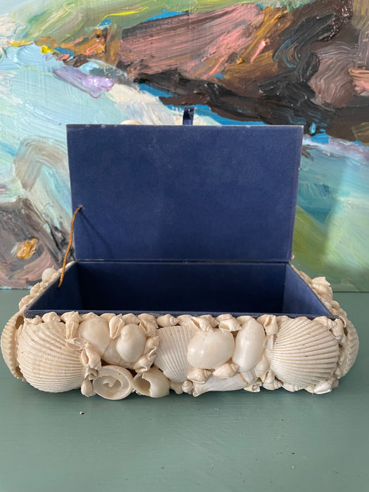 Medium White Vintage Shell Box