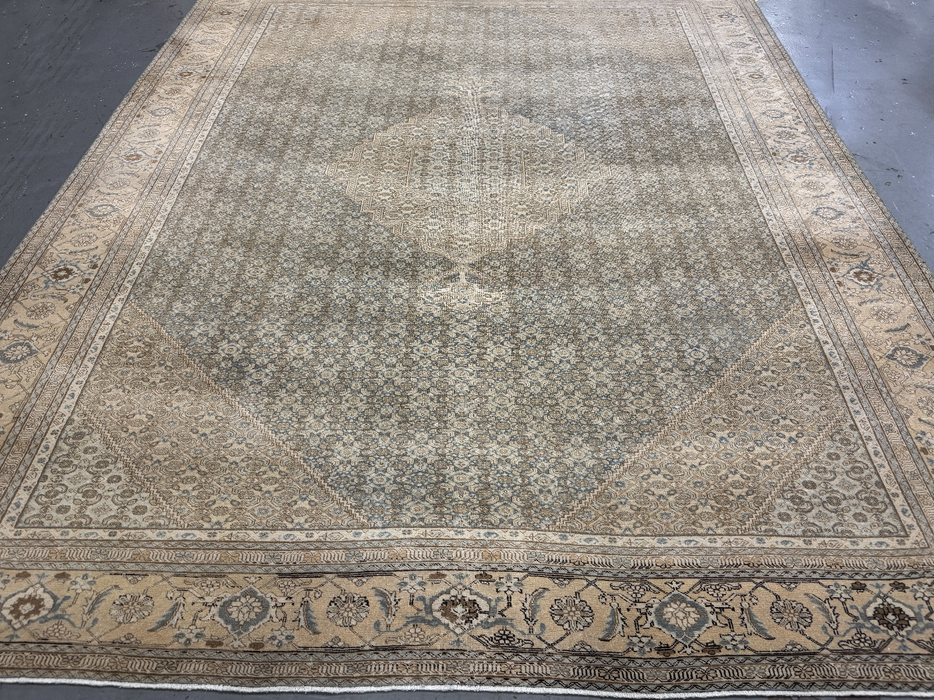 Antique Super-Fine Persian Sanandaj Rug from Kurdistan - Sand and Aquamarine Tones - 248cm x 310cm